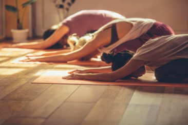 yin yoga hold, undervisning bornholm